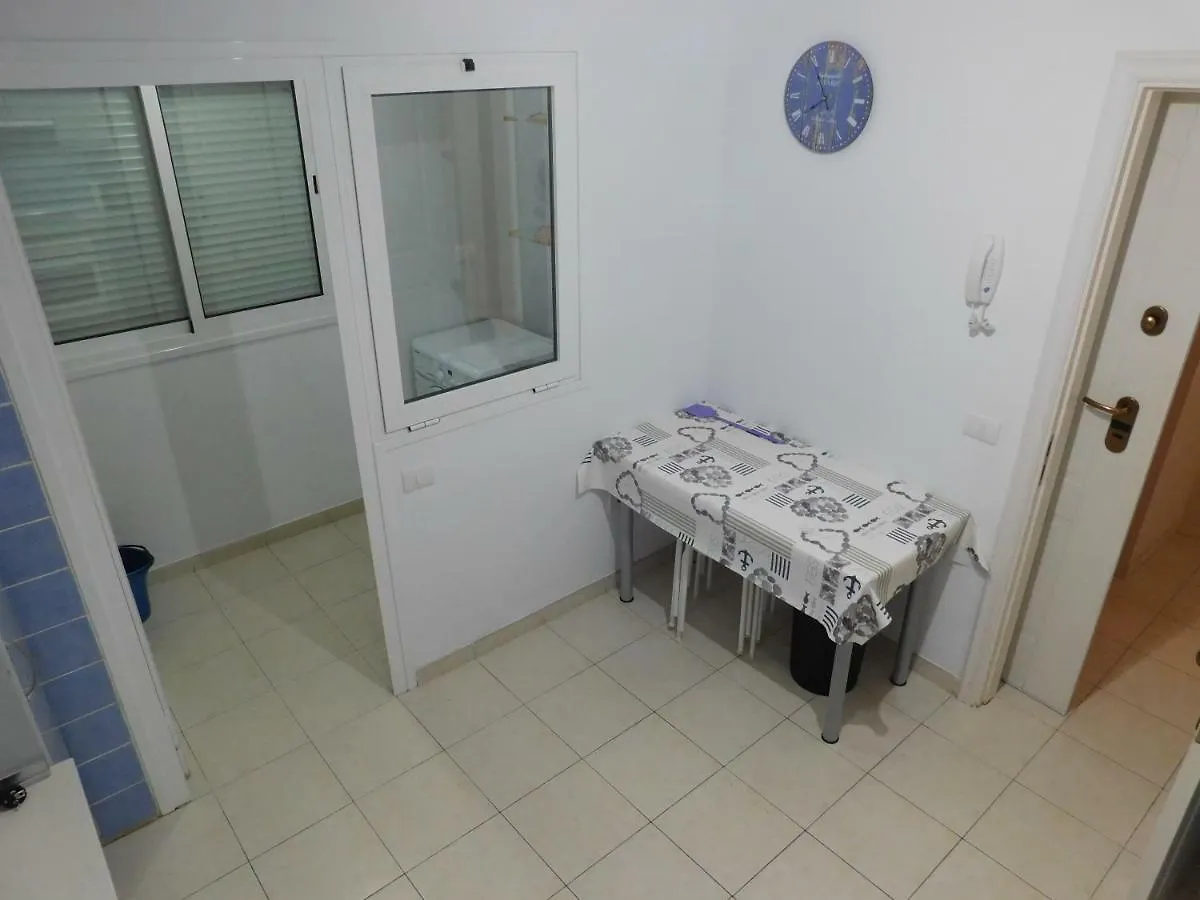 Апартаменты Brisas Del Mar Адехе